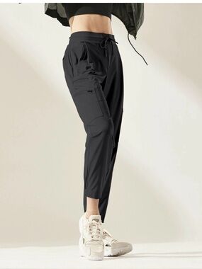 Athleta Go Far Travel Venture Women’s Size 0 Pull On Black Joggers Pant